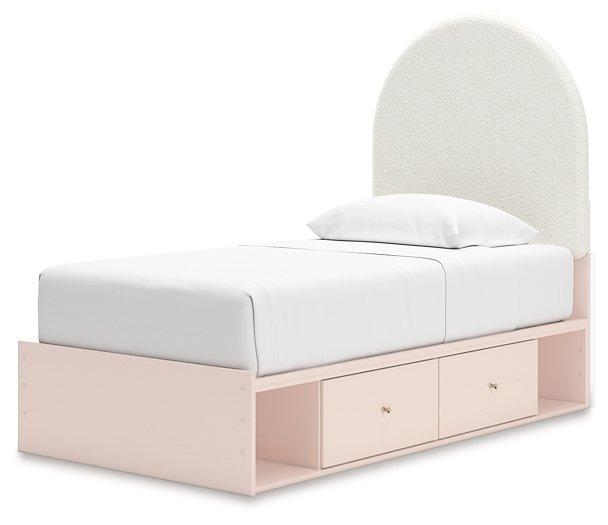 Wistenpine Upholstered Bed with Storage